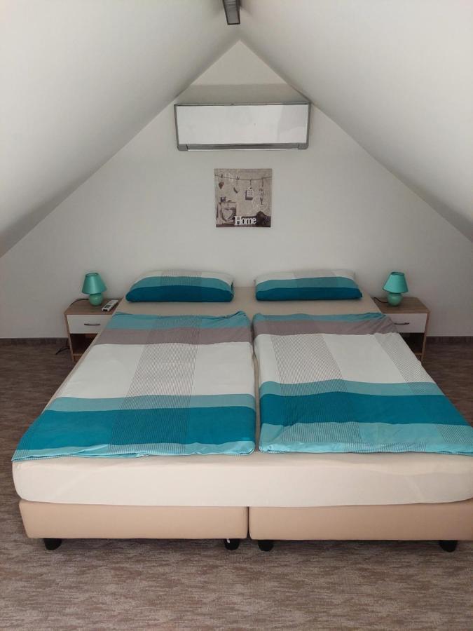 Pol-Lak Apartment Szolosgyorok Ngoại thất bức ảnh