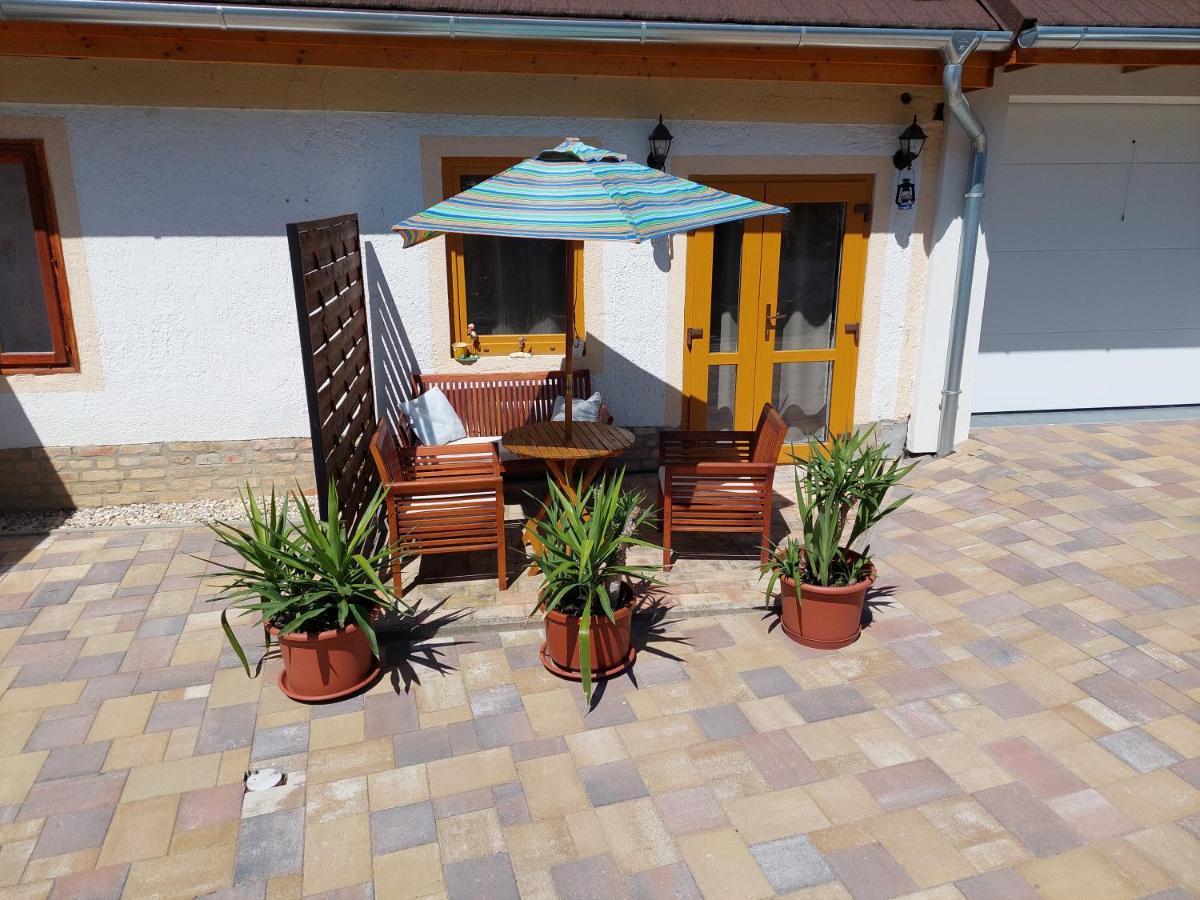 Pol-Lak Apartment Szolosgyorok Ngoại thất bức ảnh